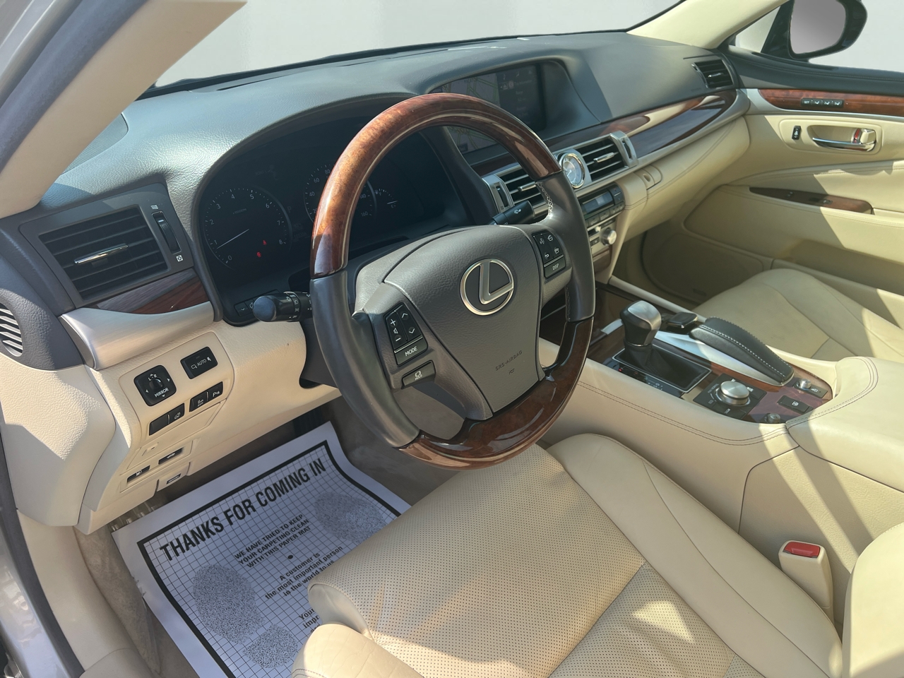 Lexus LS 460 Luxury Sedan AWD 2015