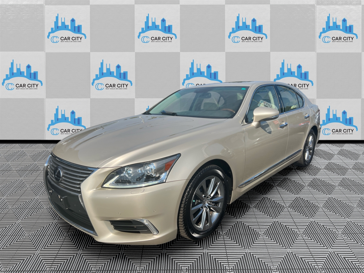 Lexus LS 460 Luxury Sedan AWD 2015