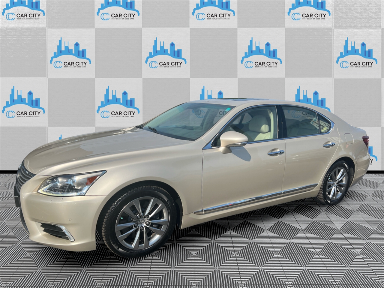 Lexus LS 460 Luxury Sedan AWD 2015