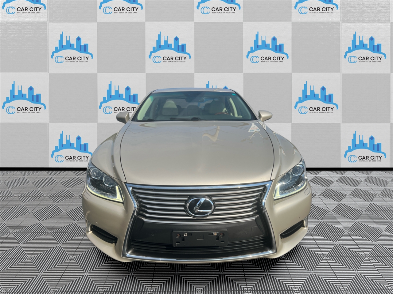 Lexus LS 460 Luxury Sedan AWD 2015
