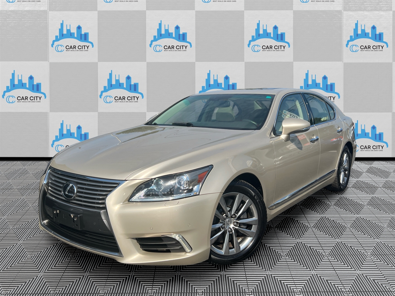 Lexus LS 460 Luxury Sedan AWD 2015