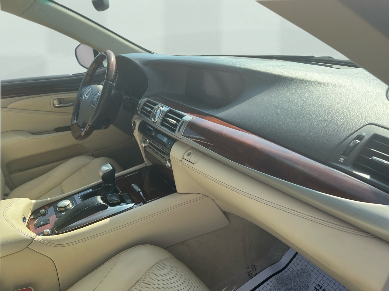 Lexus LS 460 Luxury Sedan AWD 2015