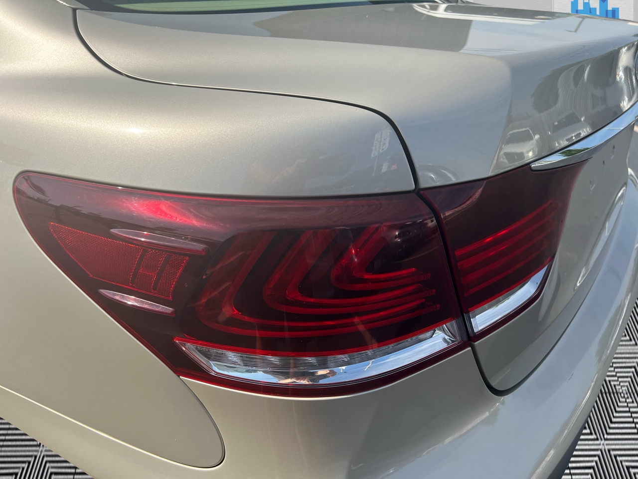 Lexus LS 460 Luxury Sedan AWD 2015