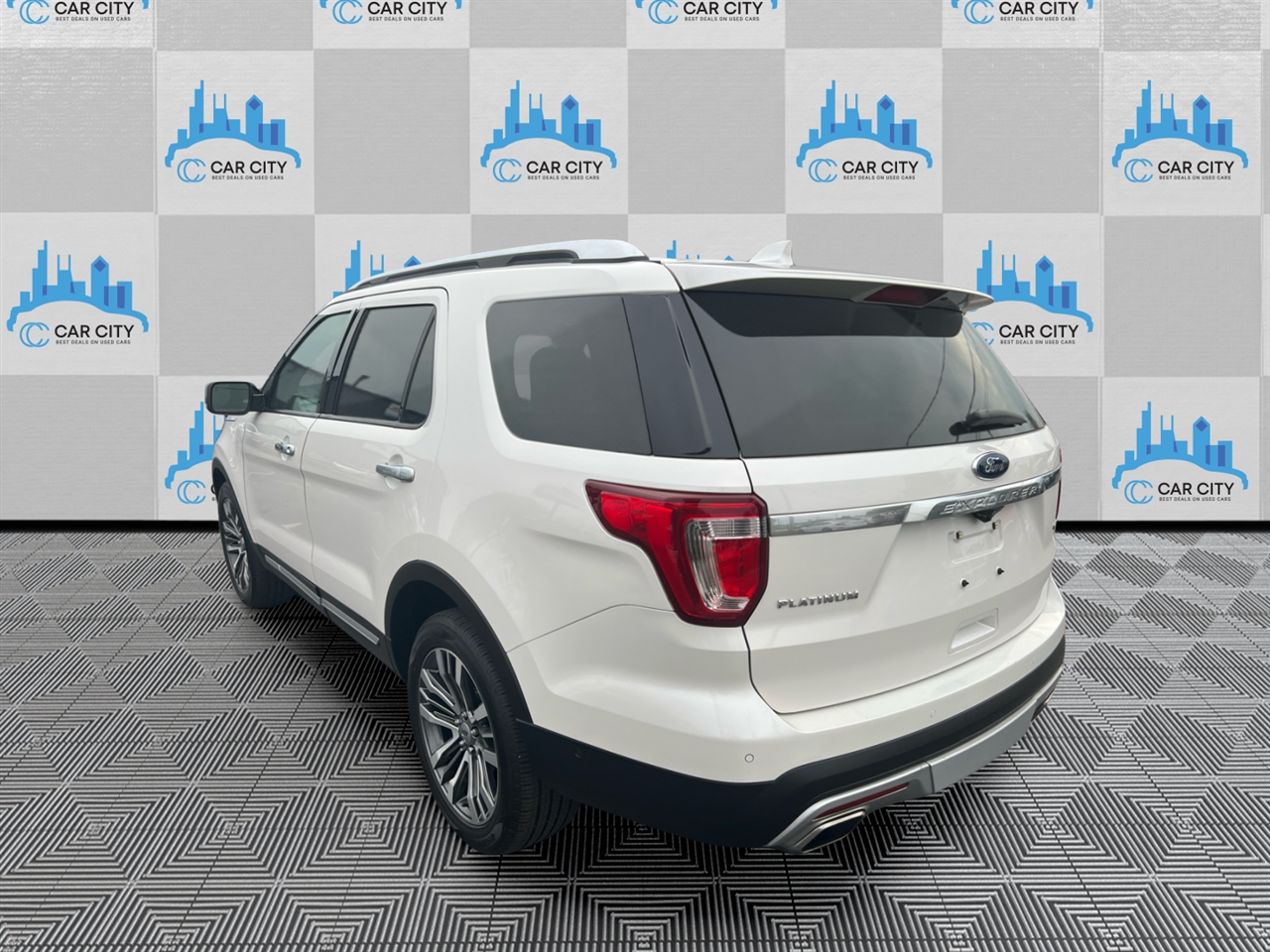Ford Explorer Platinum 4WD 2016