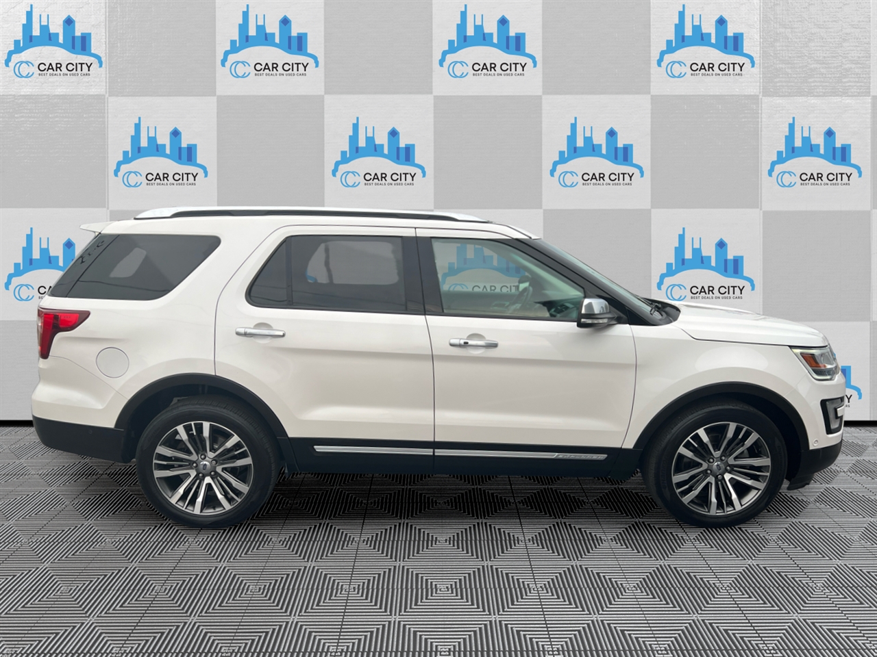 Ford Explorer Platinum 4WD 2016