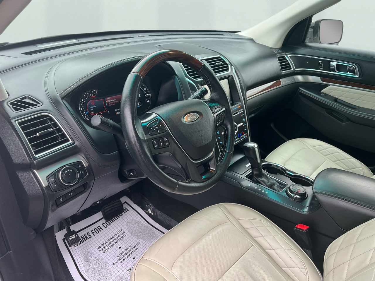 Ford Explorer Platinum 4WD 2016