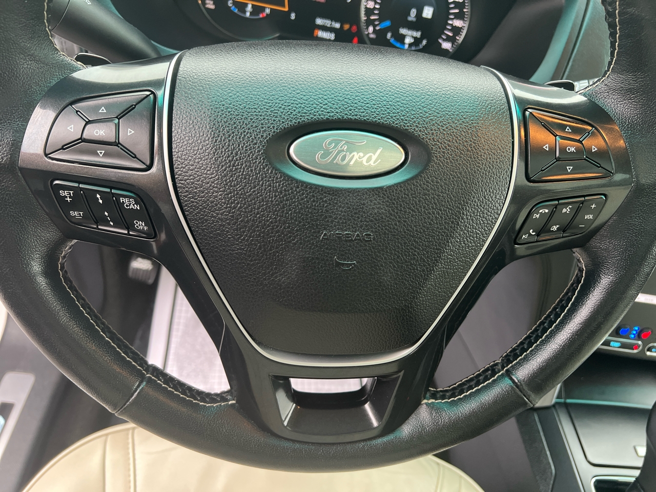 Ford Explorer Platinum 4WD 2016