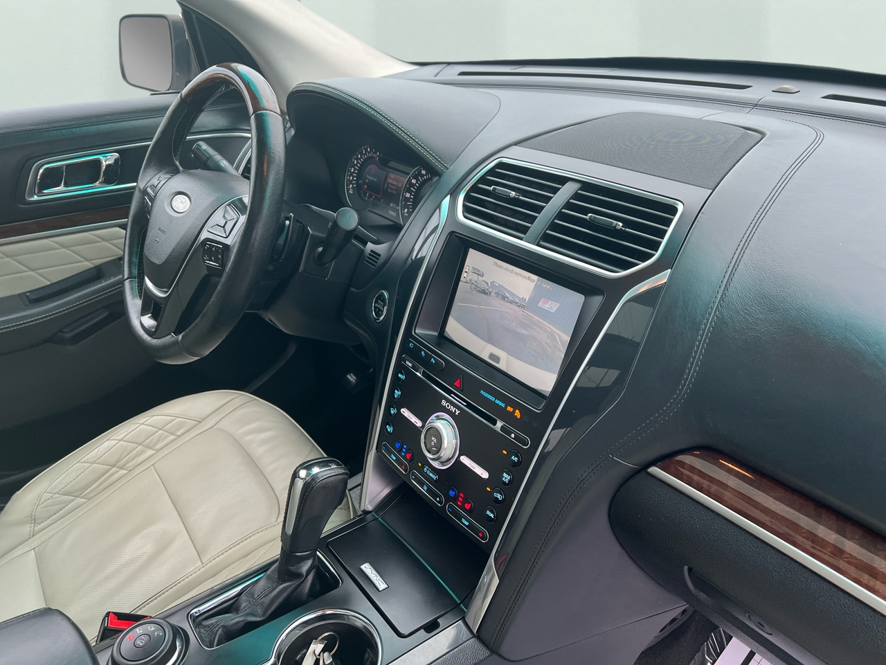 Ford Explorer Platinum 4WD 2016