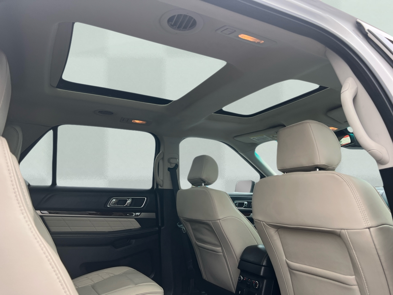 Ford Explorer Platinum 4WD 2016