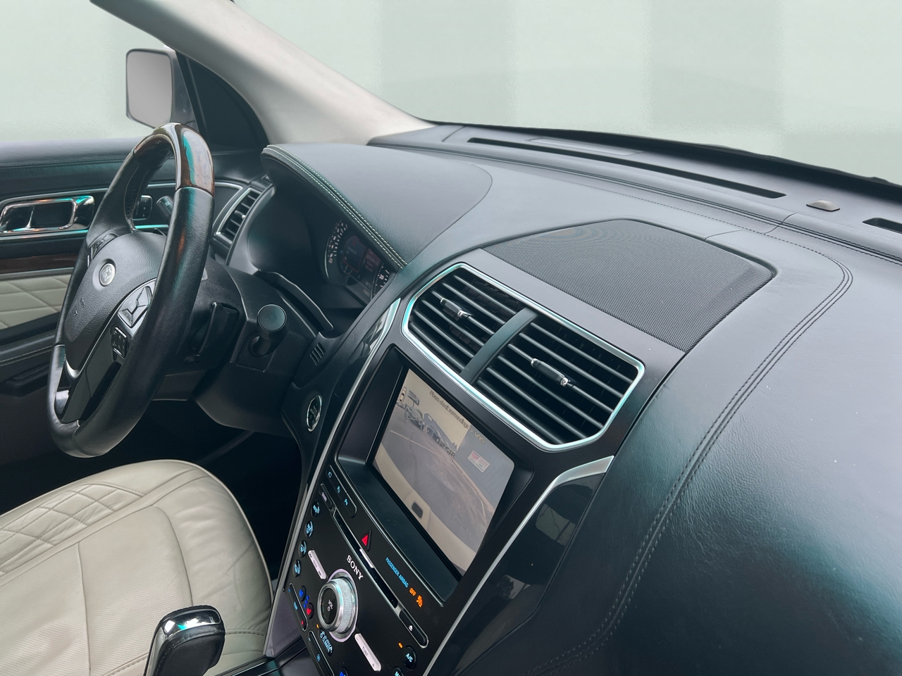 Ford Explorer Platinum 4WD 2016