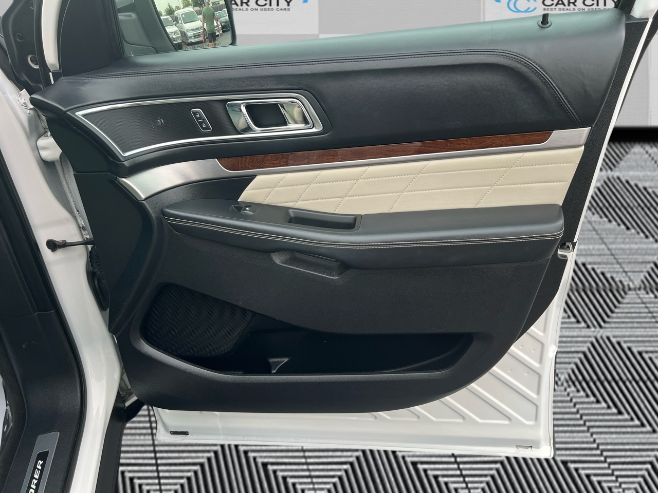 Ford Explorer Platinum 4WD 2016