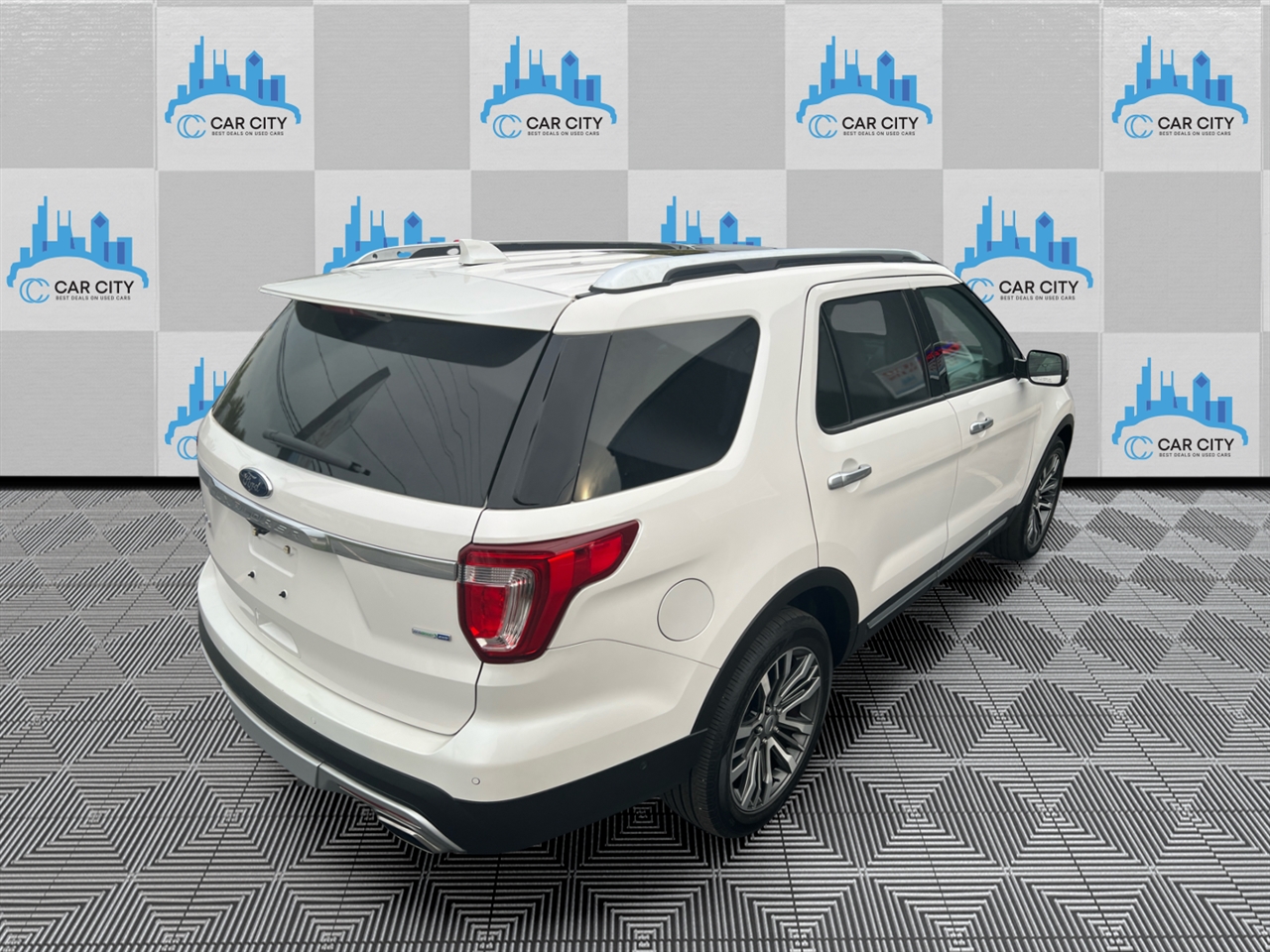 Ford Explorer Platinum 4WD 2016