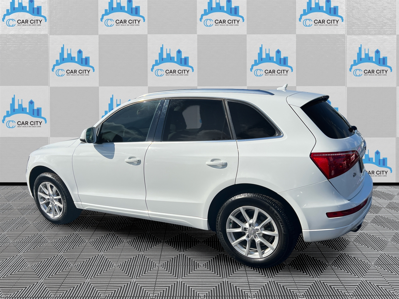 Audi Q5 2.0 quattro Premium 2012