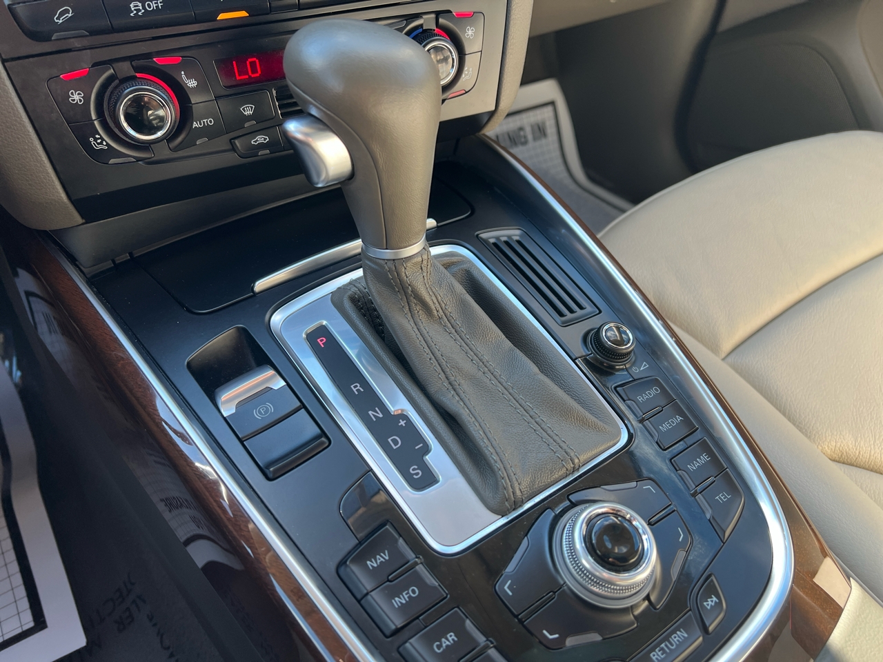 Audi Q5 2.0 quattro Premium 2012