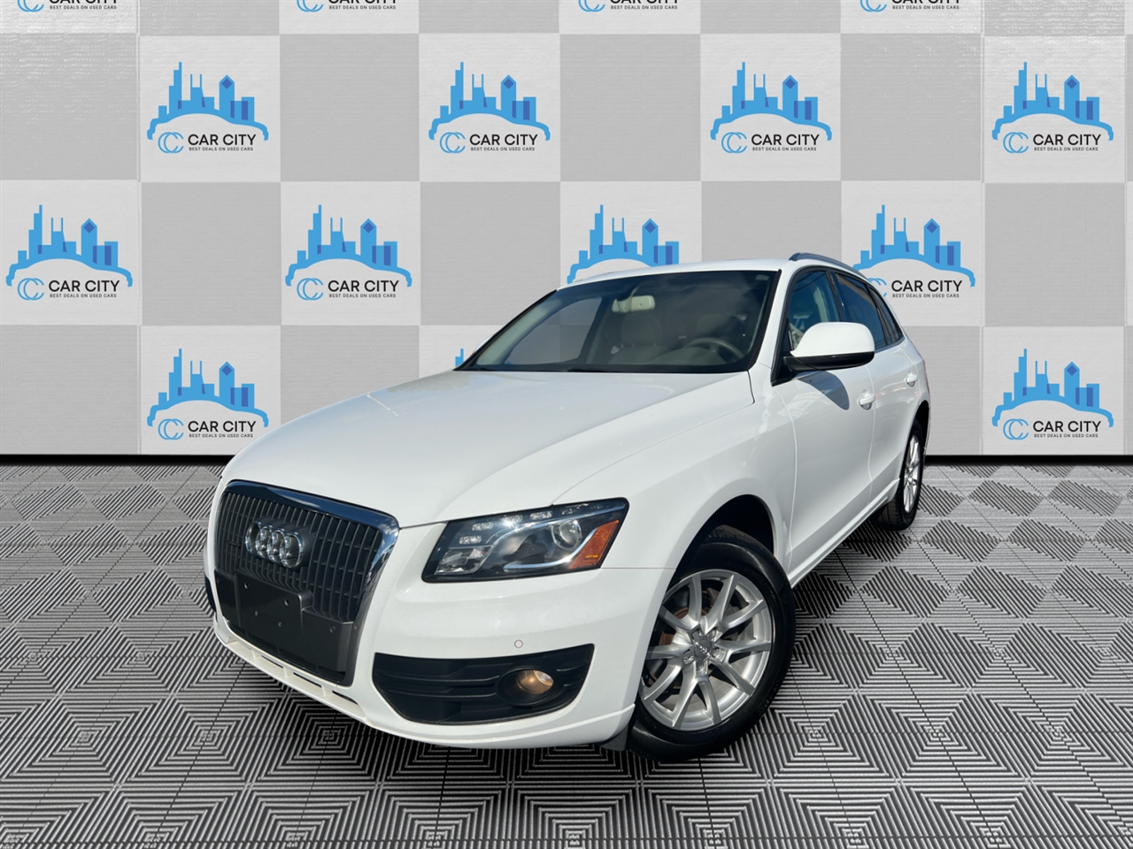 Audi Q5 2.0 quattro Premium 2012