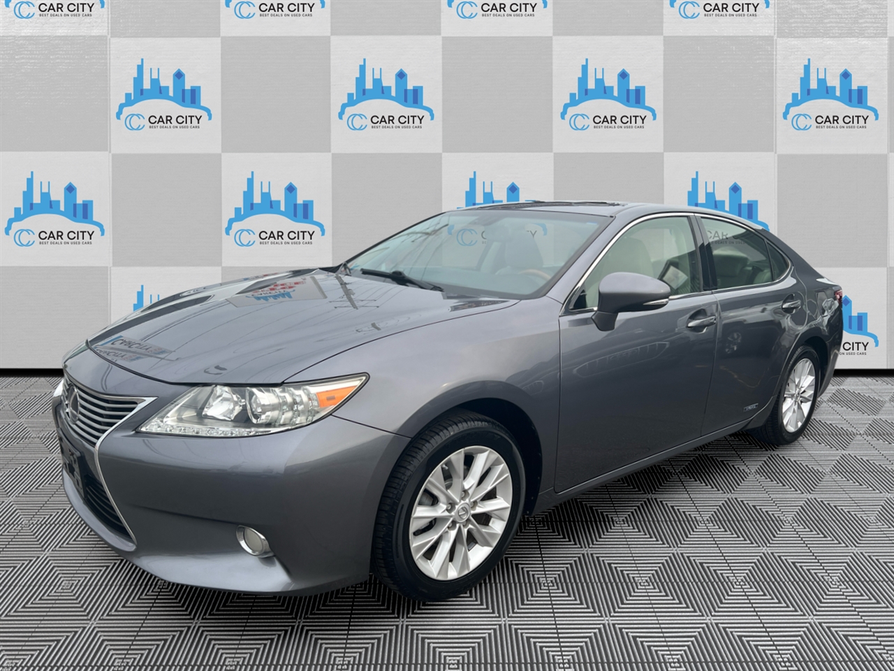 Lexus ES 300h 4dr Sdn Hybrid 2014