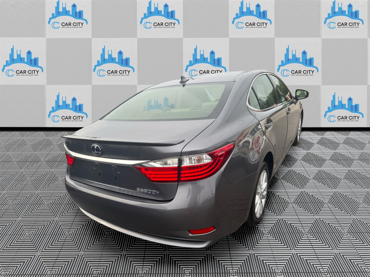 Lexus ES 300h 4dr Sdn Hybrid 2014