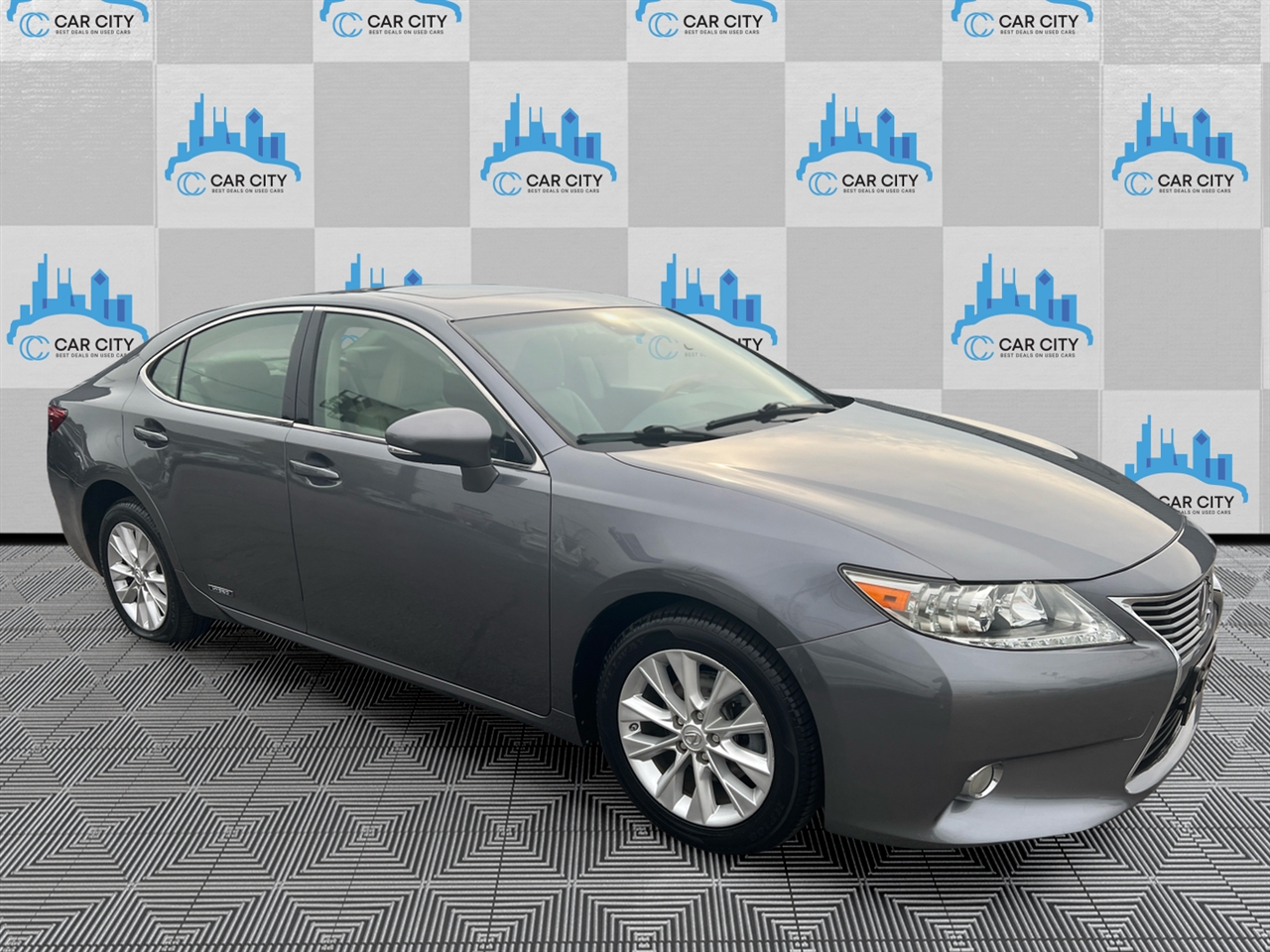Lexus ES 300h 4dr Sdn Hybrid 2014
