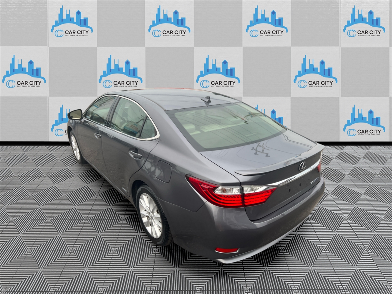 Lexus ES 300h 4dr Sdn Hybrid 2014