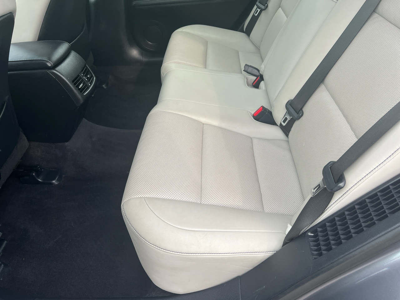 Lexus ES 300h 4dr Sdn Hybrid 2014