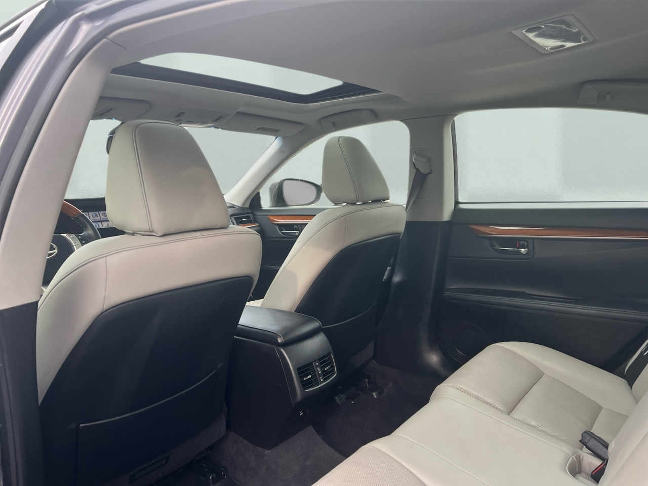 Lexus ES 300h 4dr Sdn Hybrid 2014