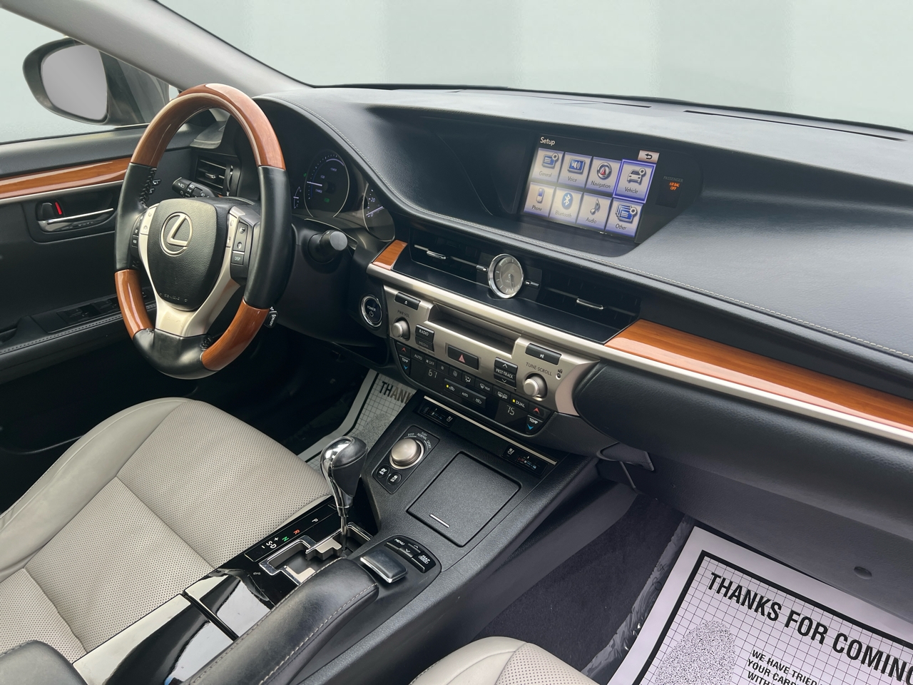 Lexus ES 300h 4dr Sdn Hybrid 2014