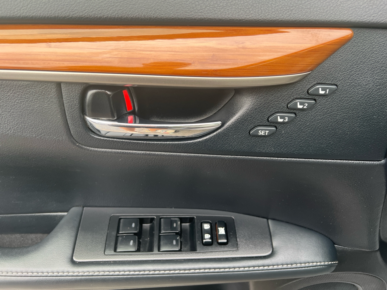 Lexus ES 300h 4dr Sdn Hybrid 2014