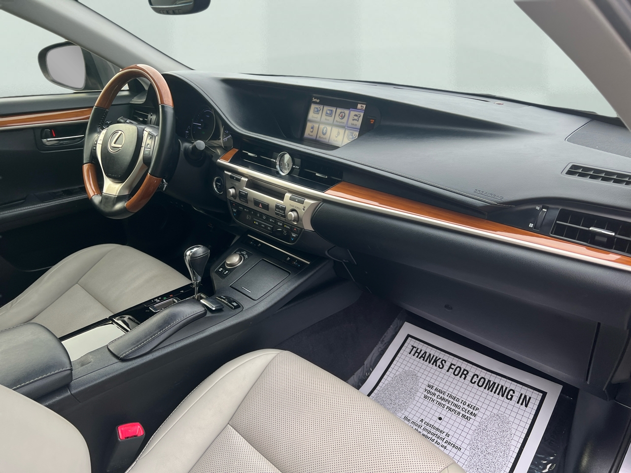 Lexus ES 300h 4dr Sdn Hybrid 2014