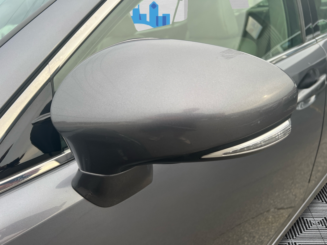 Lexus ES 300h 4dr Sdn Hybrid 2014