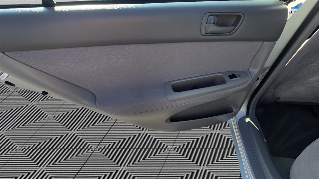 Toyota Camry XLE 2003