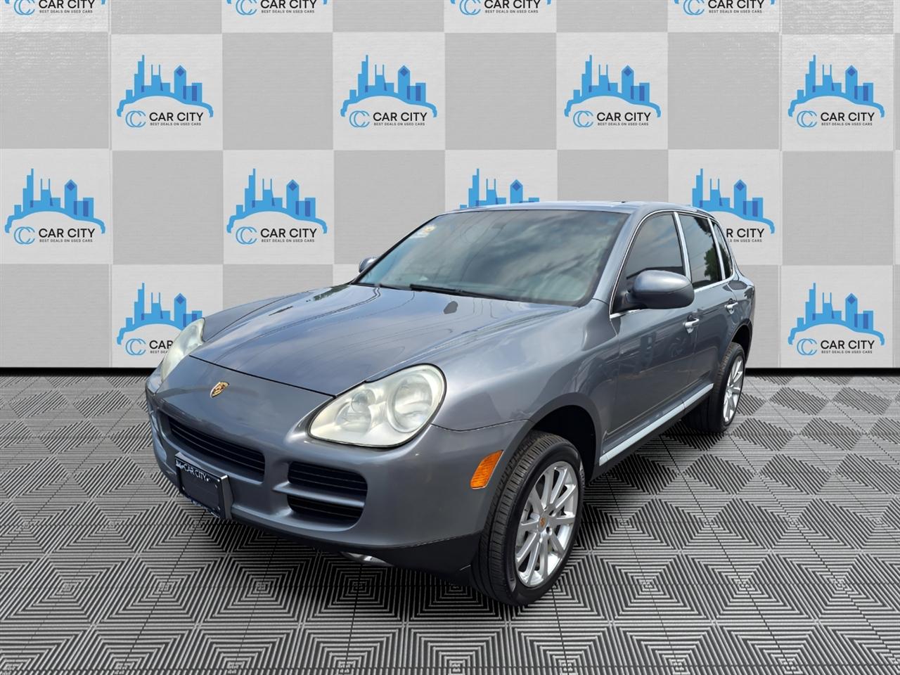 Porsche Cayenne S AWD 2004