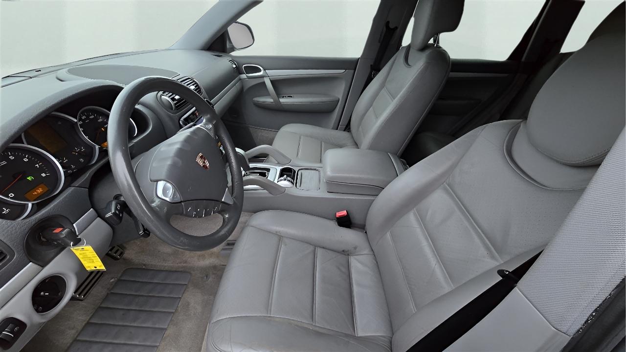 Porsche Cayenne S AWD 2004