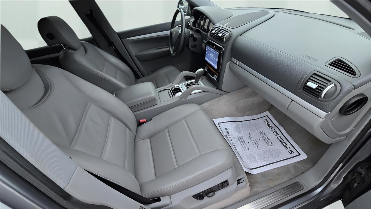 Porsche Cayenne S AWD 2004