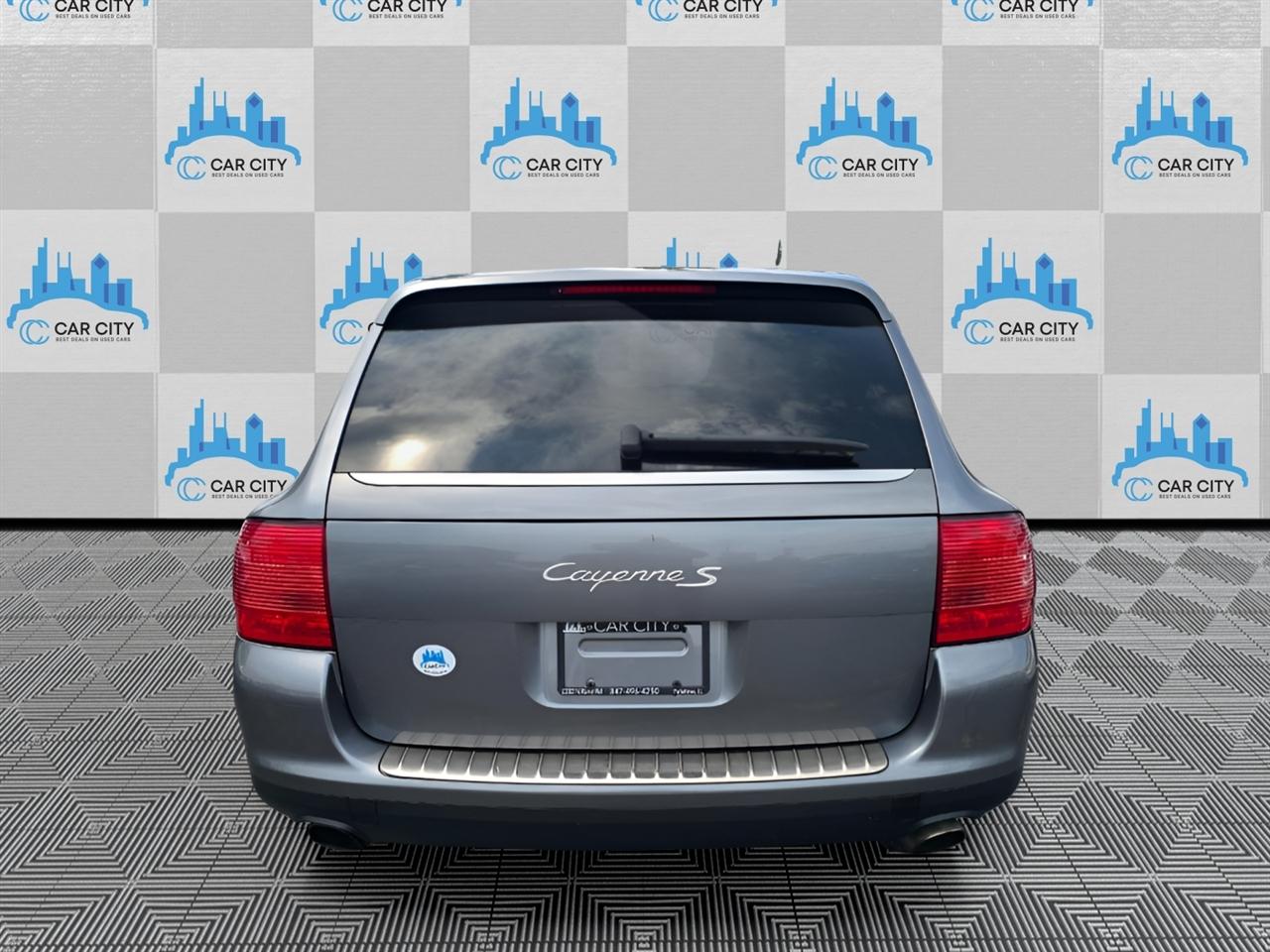 2004 Porsche Cayenne S - Photo 6