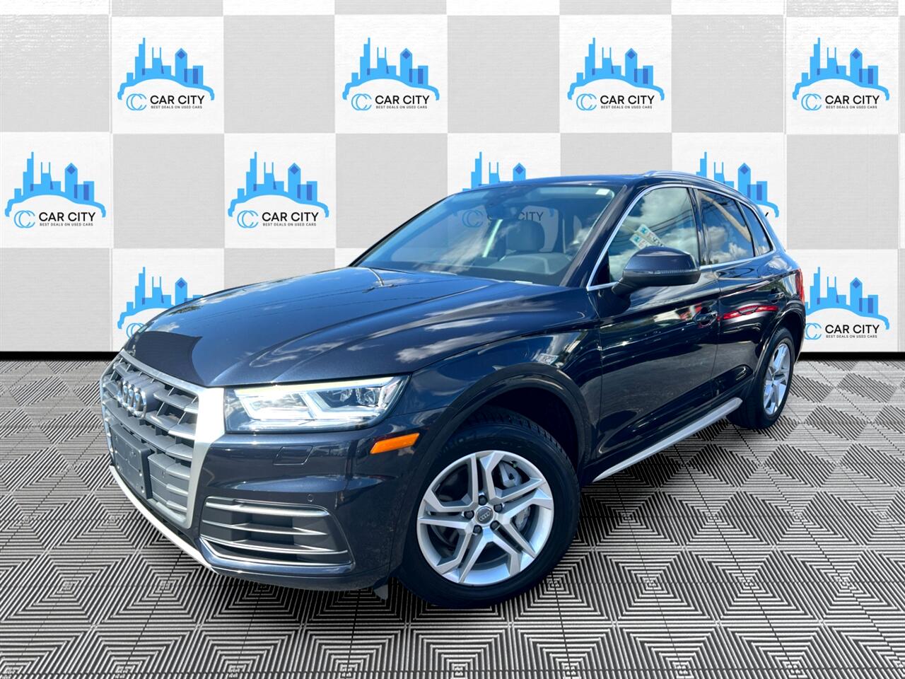 Audi Q5 2.0T Premium Plus quattro 2018