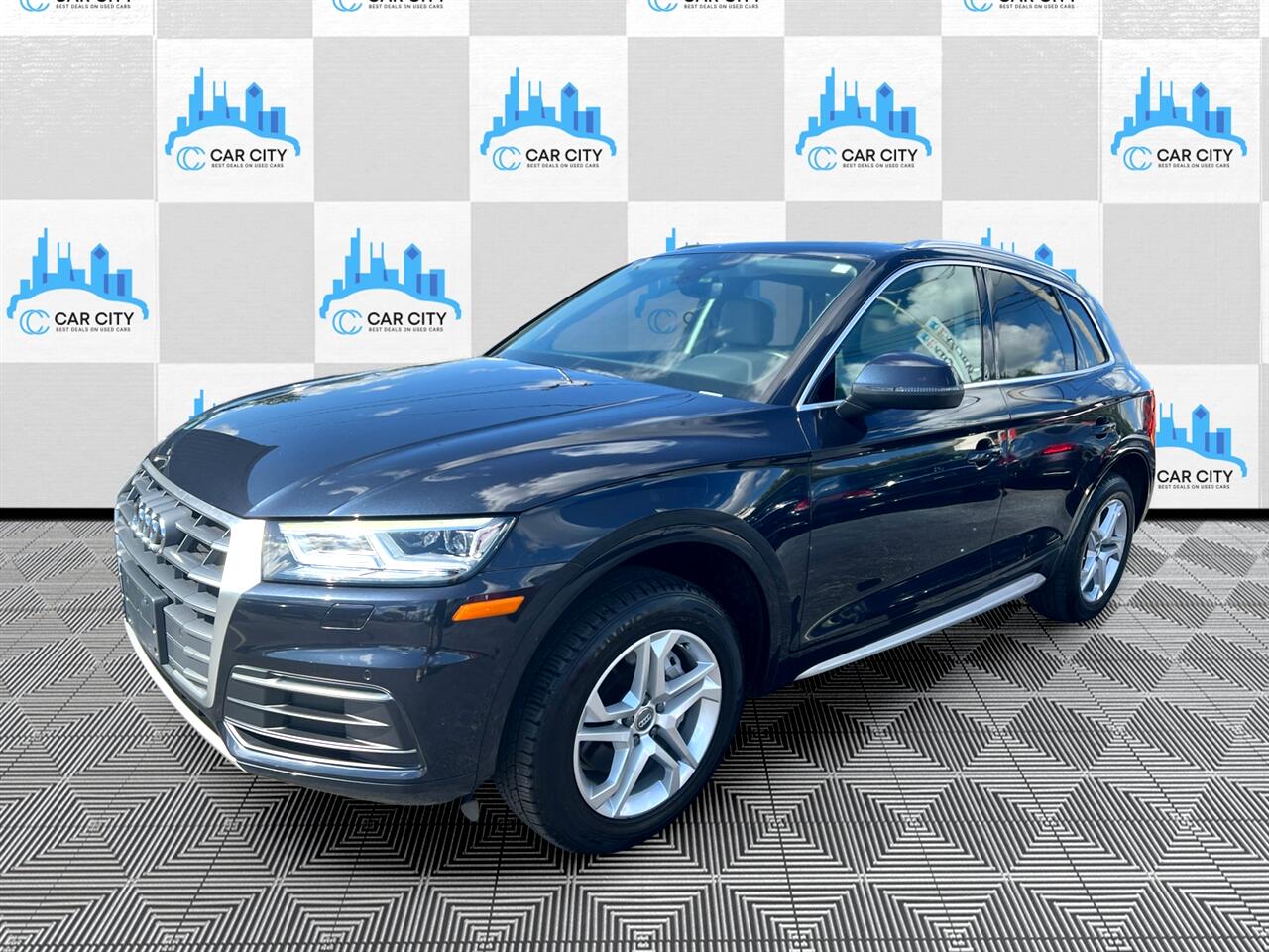 Audi Q5 2.0T Premium Plus quattro 2018