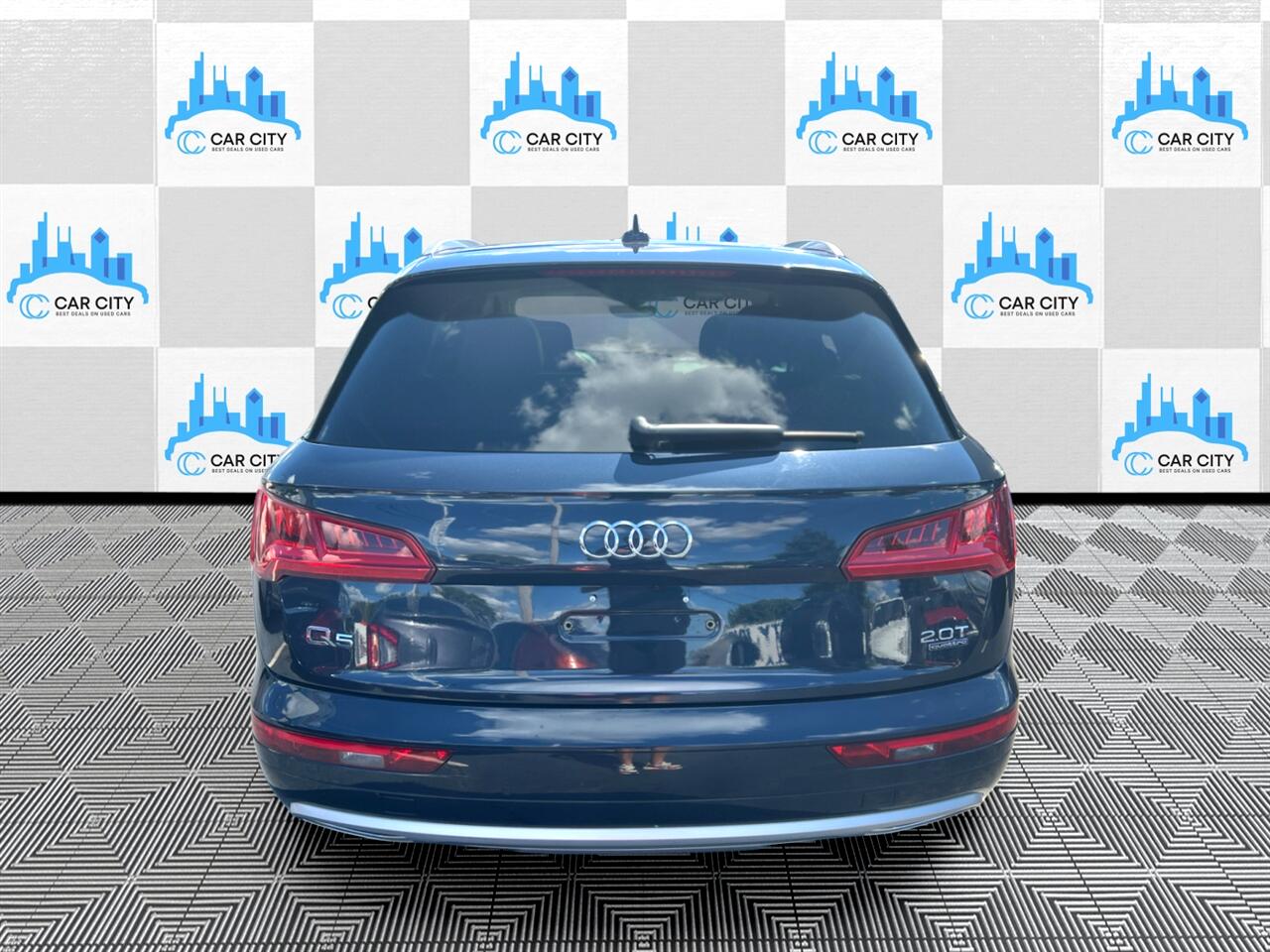 Audi Q5 2.0T Premium Plus quattro 2018