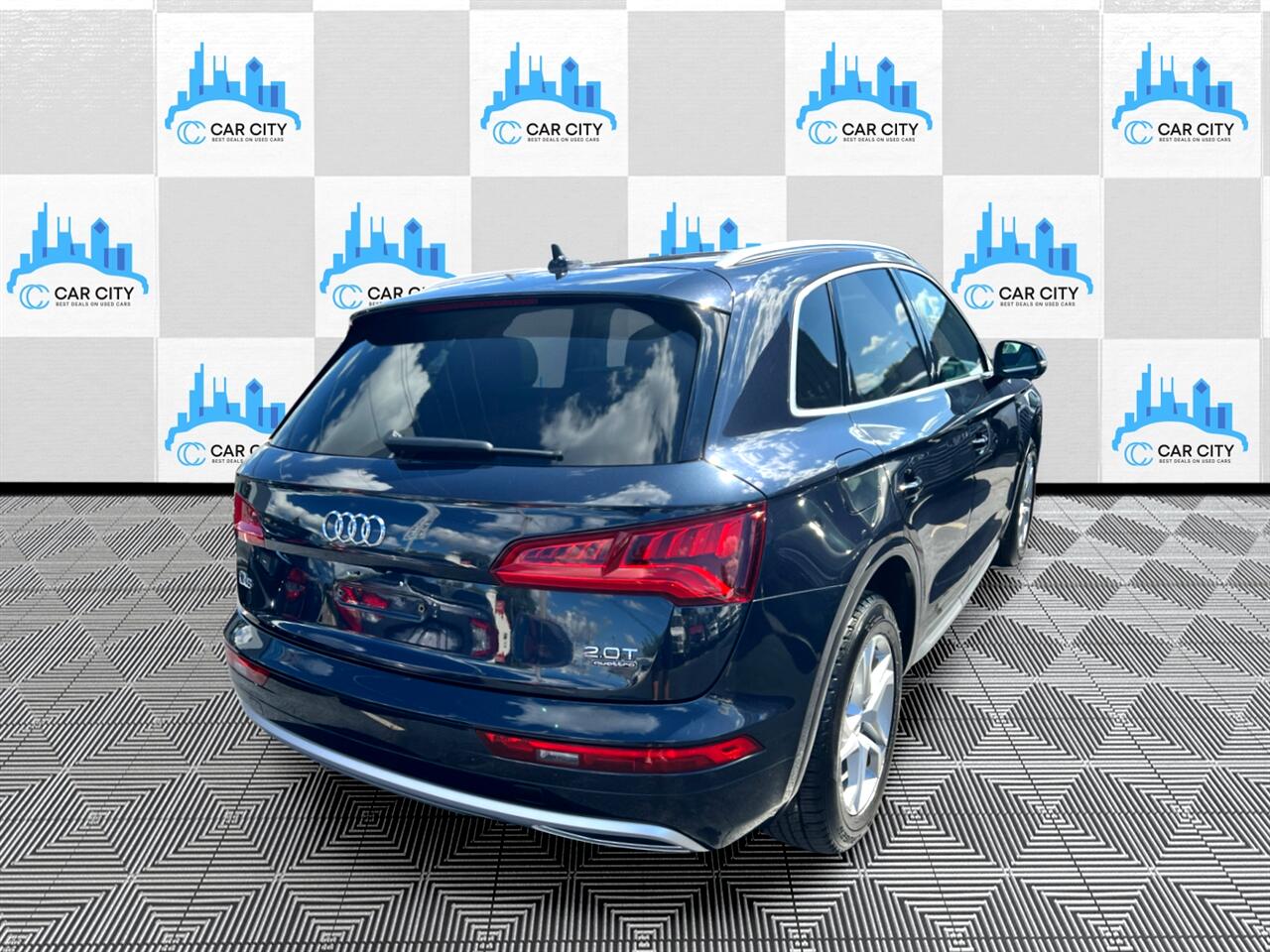 Audi Q5 2.0T Premium Plus quattro 2018
