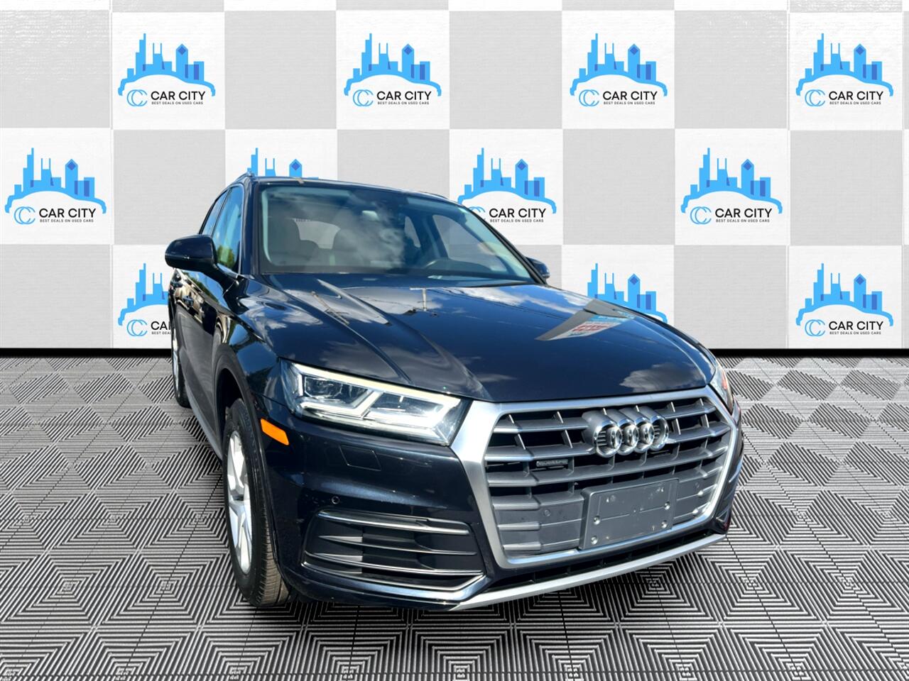 Audi Q5 2.0T Premium Plus quattro 2018