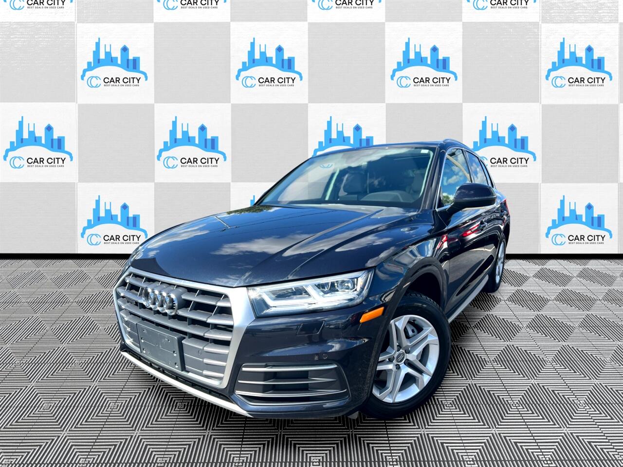 Audi Q5 2.0T Premium Plus quattro 2018