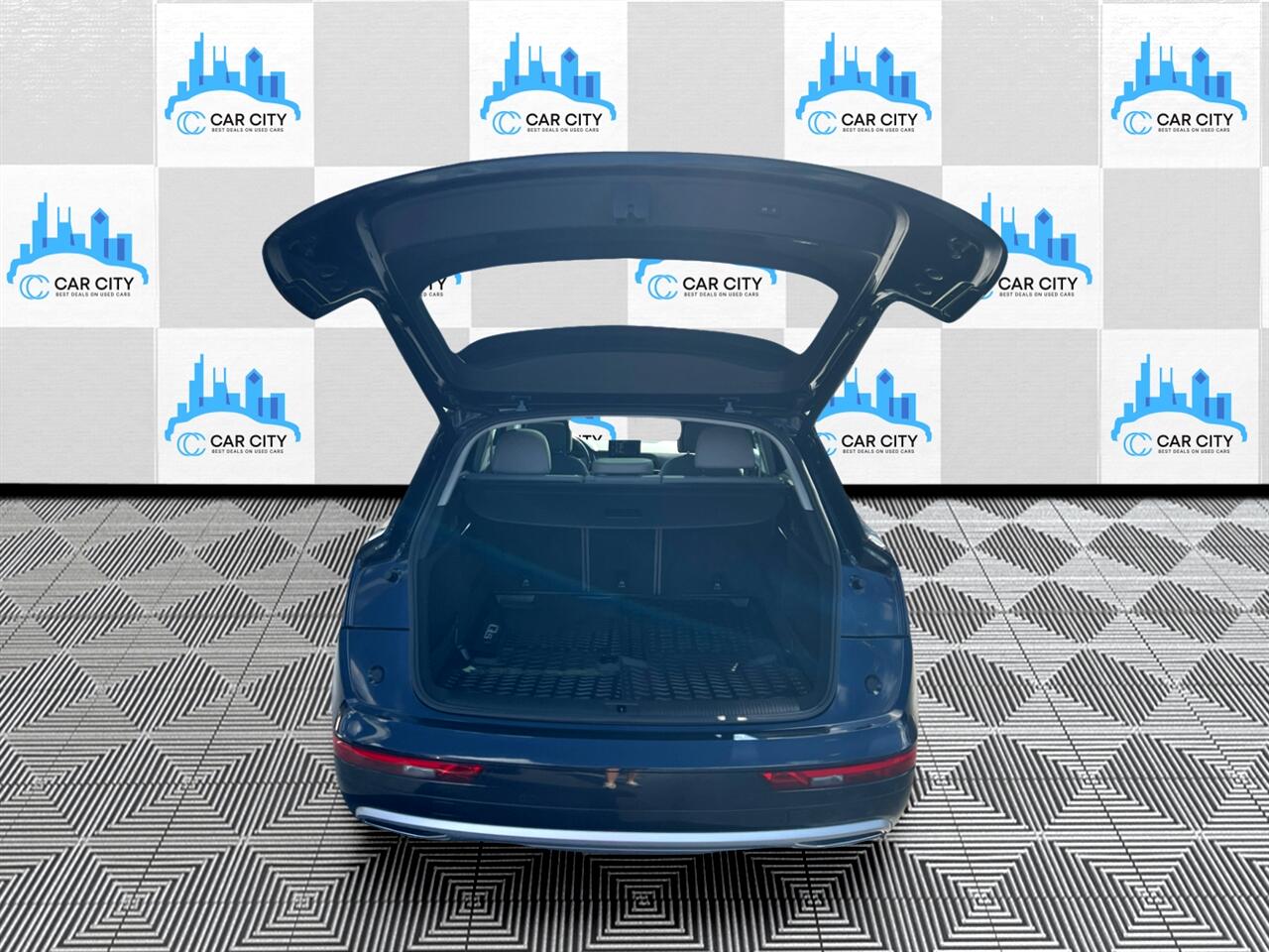 Audi Q5 2.0T Premium Plus quattro 2018