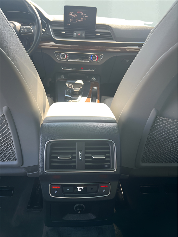 Audi Q5 2.0T Premium Plus quattro 2018