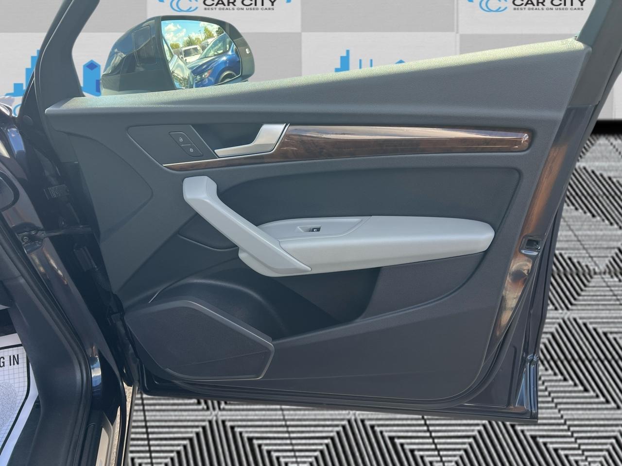 Audi Q5 2.0T Premium Plus quattro 2018