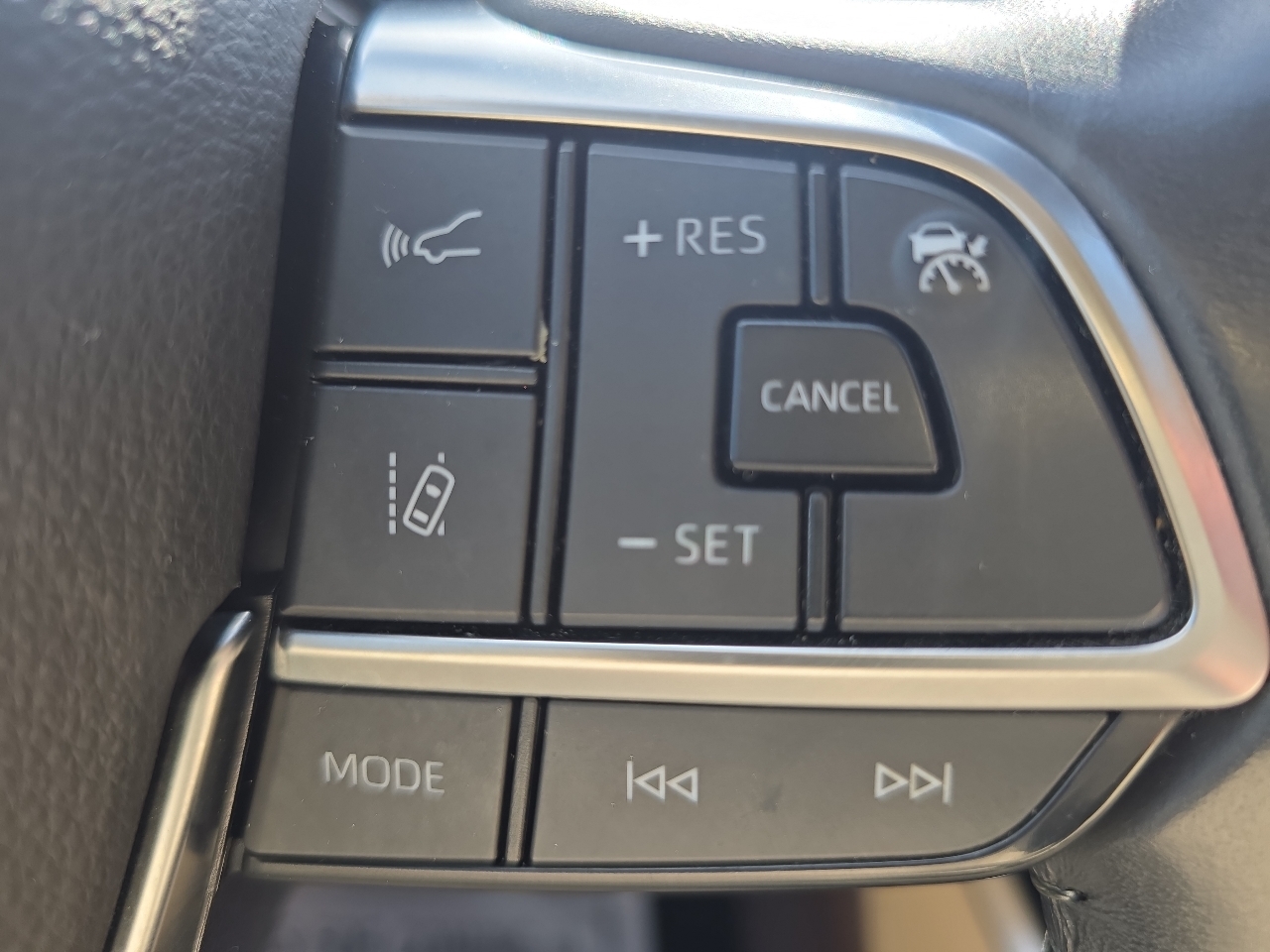 2021 Toyota Highlander Hybrid XLE photo 18