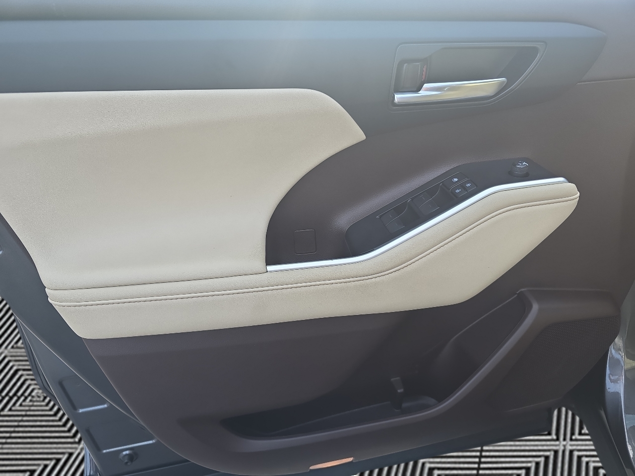 2021 Toyota Highlander Hybrid XLE photo 35