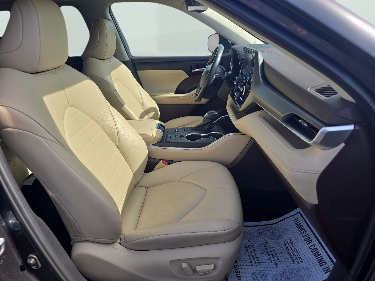 2021 Toyota Highlander Hybrid XLE photo 43