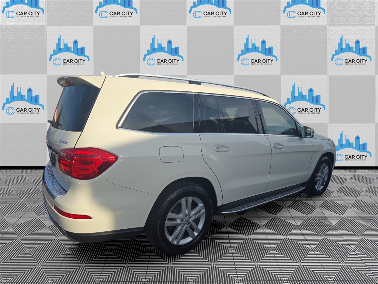 2013 Mercedes Benz GL 450 photo 5