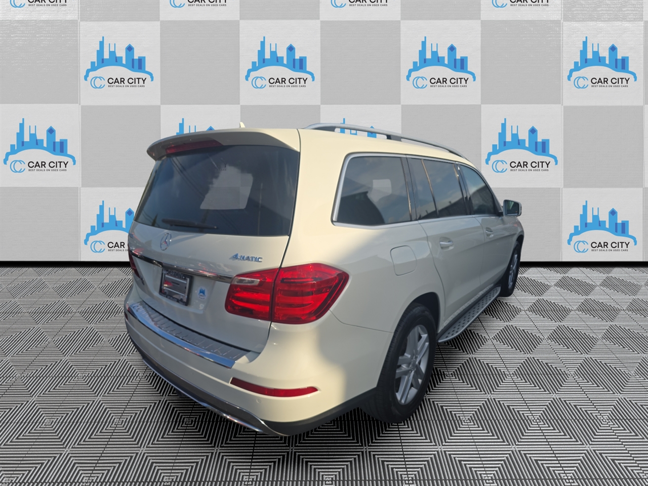 2013 Mercedes Benz GL 450 photo 26