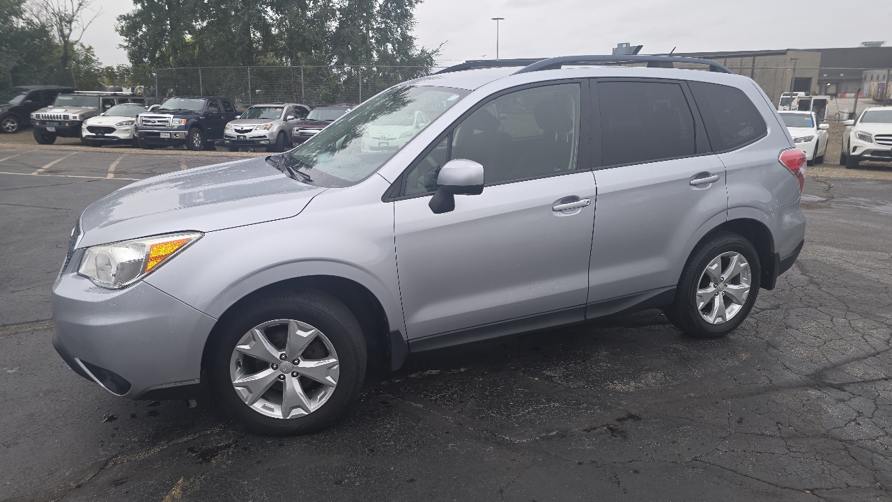2014 Subaru Forester 2.5i Premium photo 3