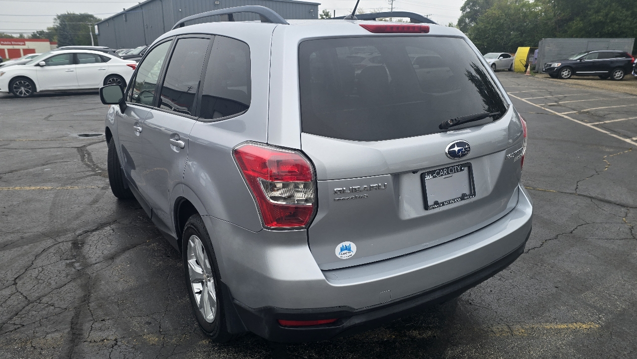 2014 Subaru Forester 2.5i Premium photo 7